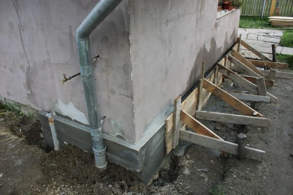Cost of House Underpinning in Oceanside
